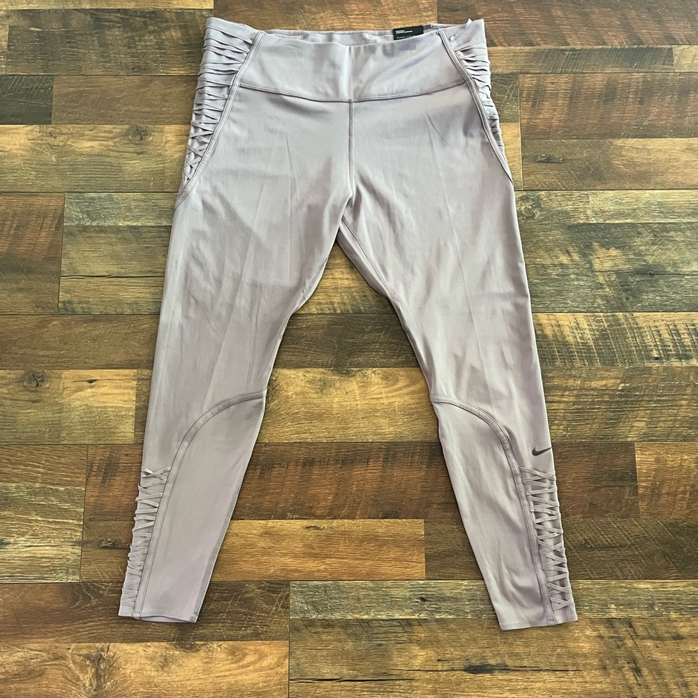 The Nike One Luxe Tight Fit - XXL - Lavender- Brand New
